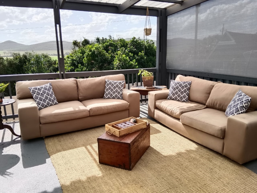 2 Bedroom Property for Sale in Fraaiuitsig Western Cape